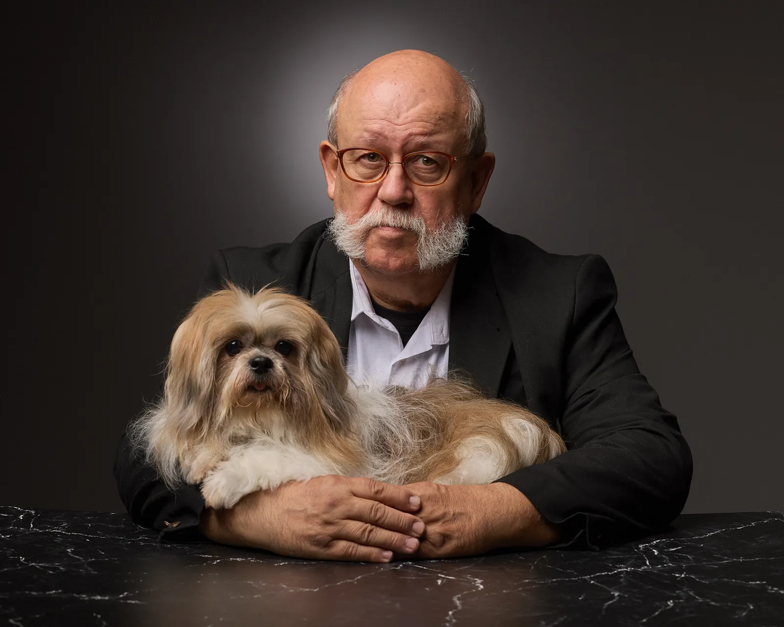 Portrait avec son animal de compagnie à Dol-de-Bretagne